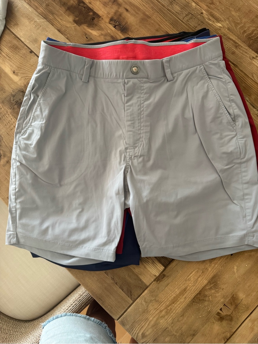Mens Redvanly shorts. Medium